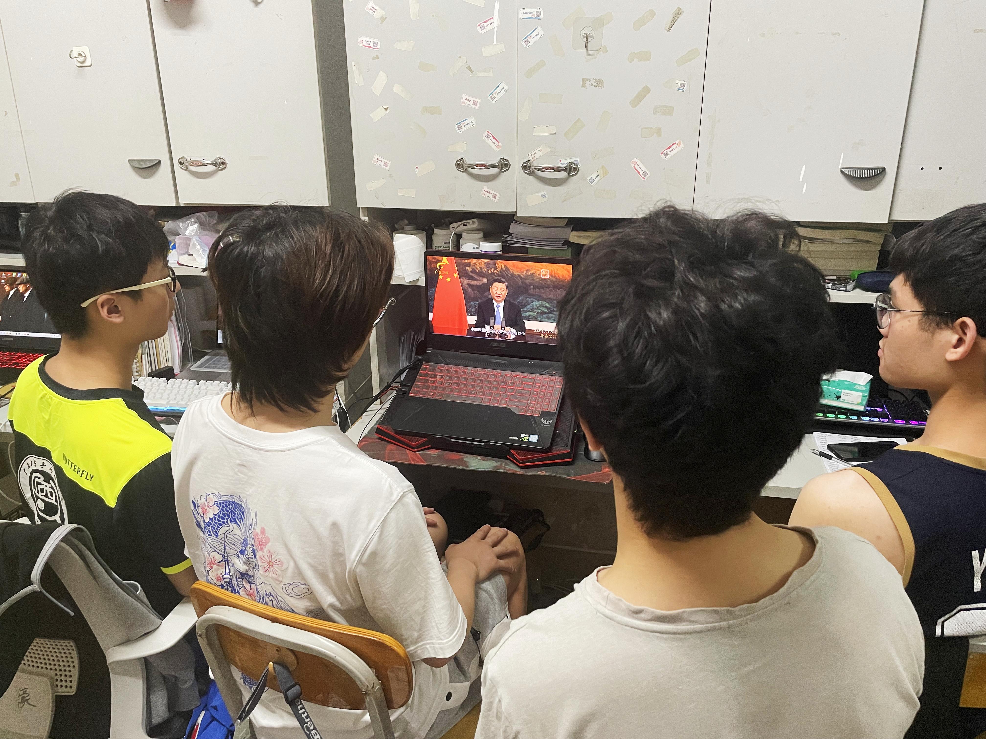 谈球吧
